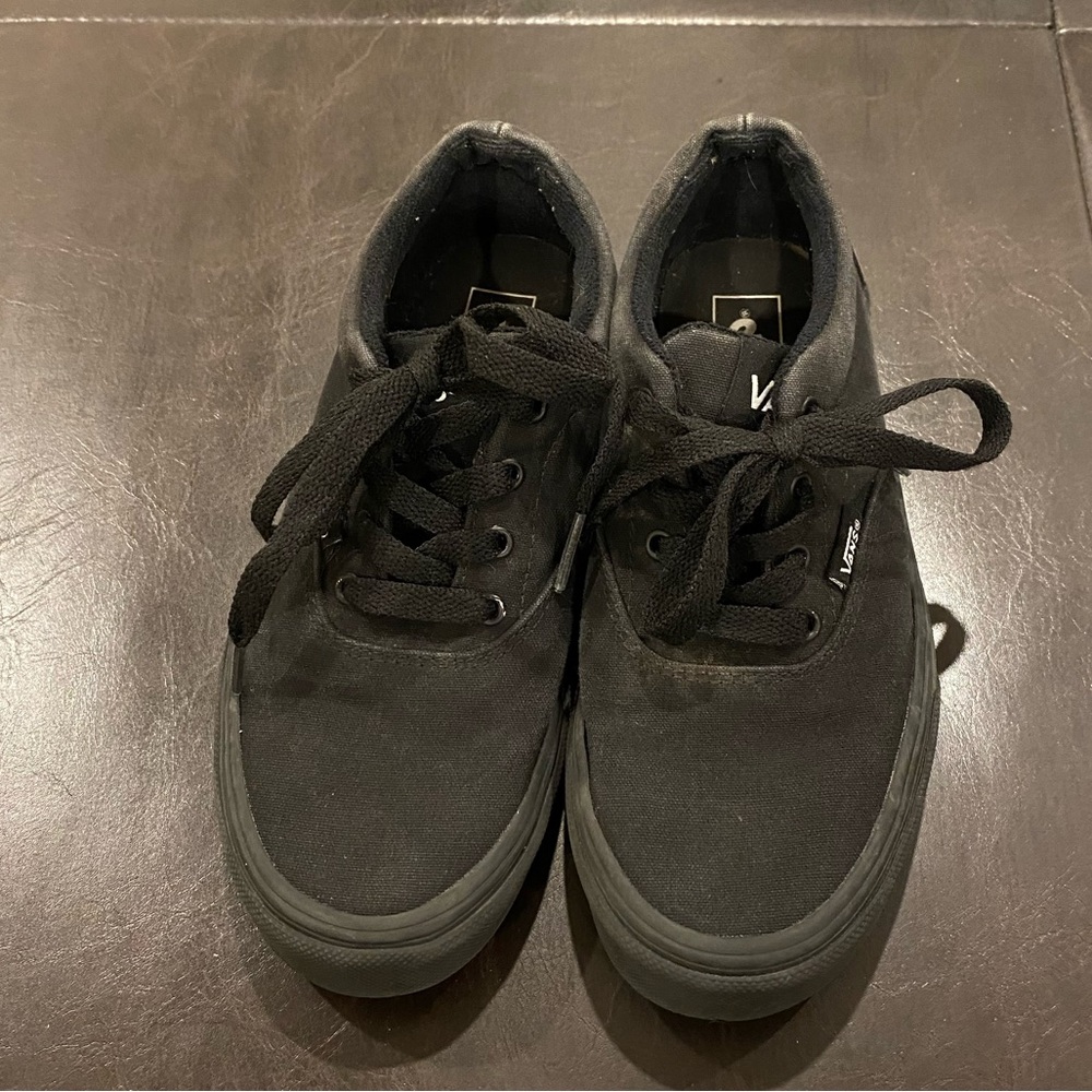 Kids black Vans shoes size 3